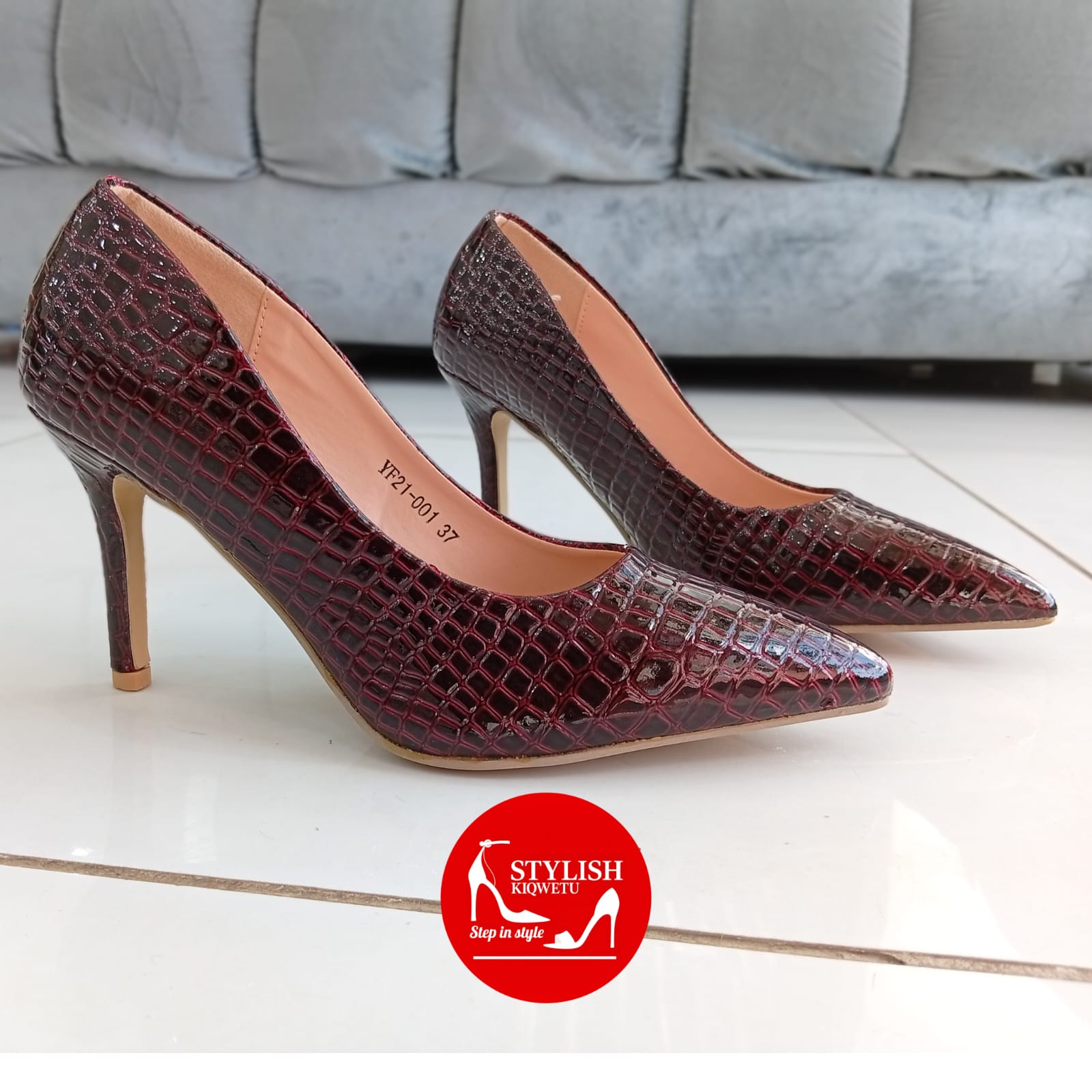 Croco-print stiletto pumps