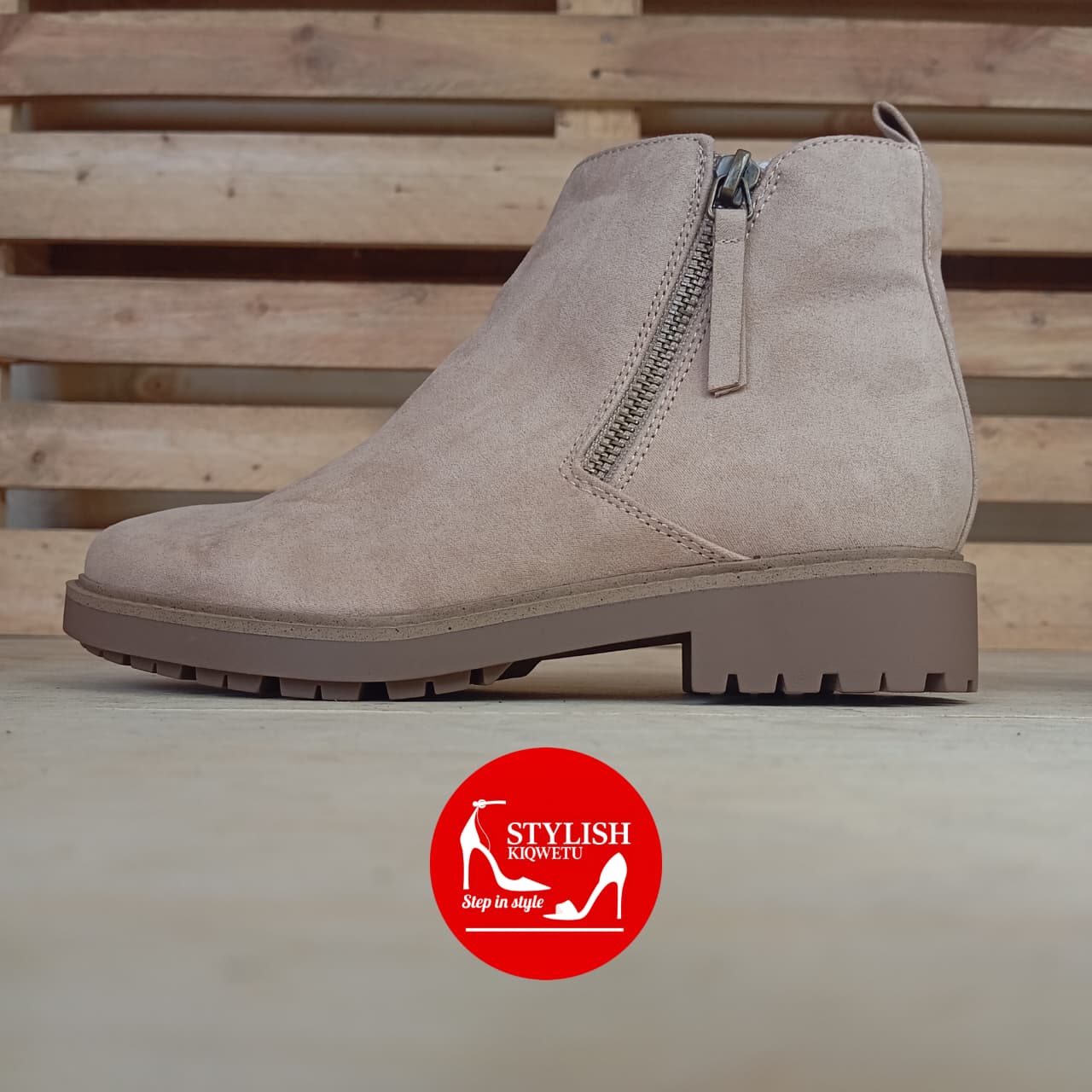 Flat Lug Sole Ankle Boots 1